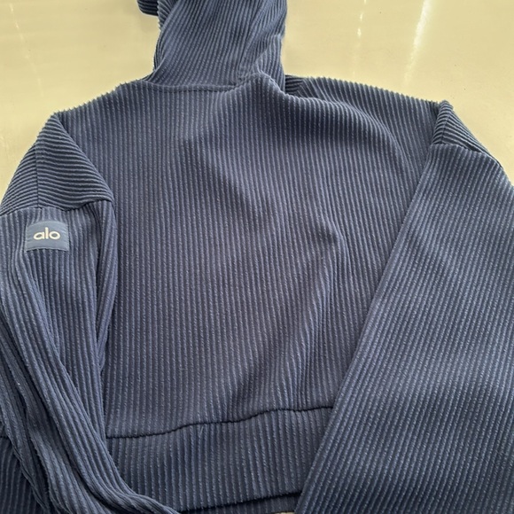 ALO YOGA - Picture 5 of 5